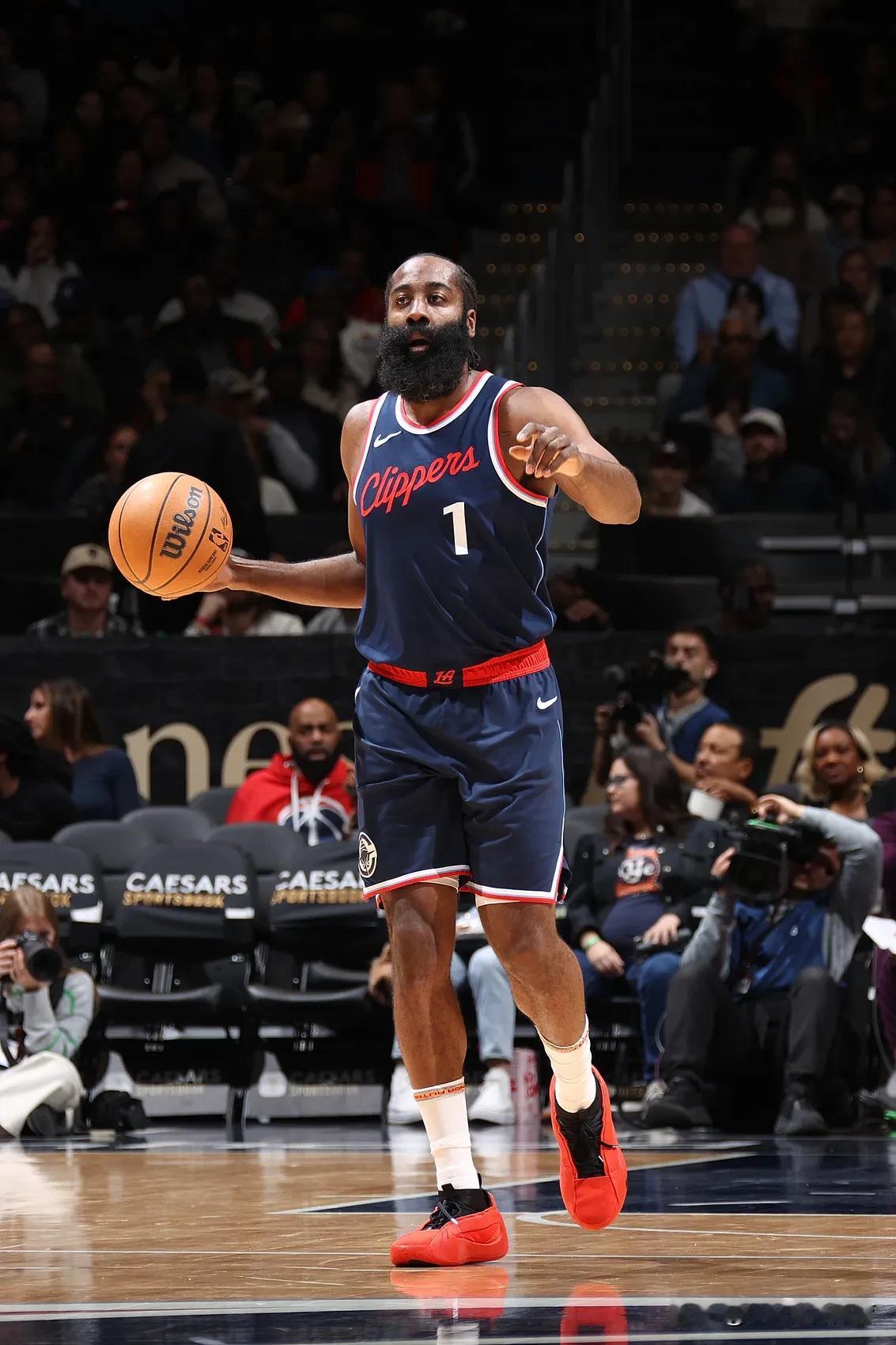 热火不断突破！，哈登连续三场比赛得分超过晋级下一阶段赛场气氛高涨的简单介绍-爱游戏全站